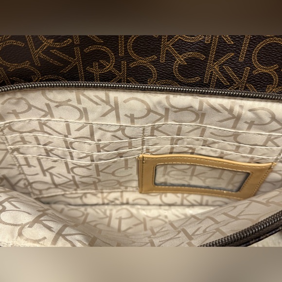 Calvin Klein Monogram Crossbody Purse RN 54163 CA 57151 - Good Condition - Picture 12 of 16